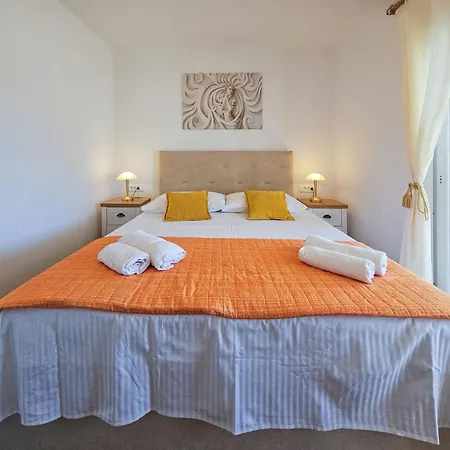 Miline-1 By Interhome Rogoznica (Sibenik-Knin)