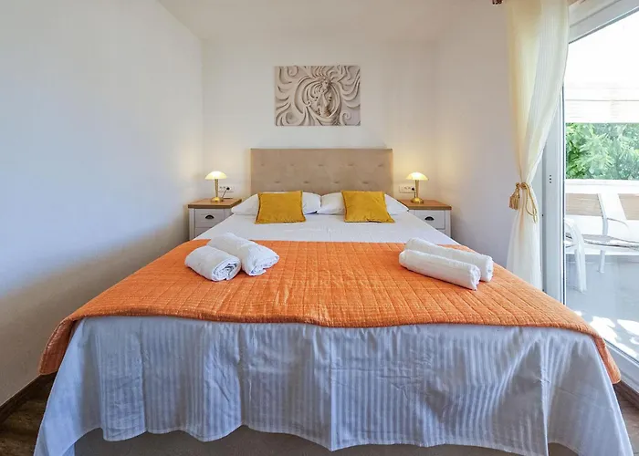 Miline-1 By Interhome 로고즈니차